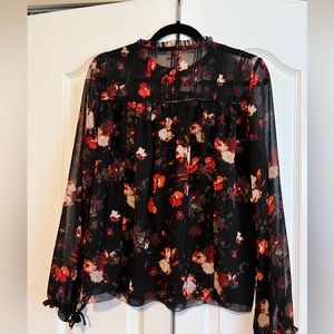 Aritzia Wilfred blouse. Long sleeve. Flower print. Medium